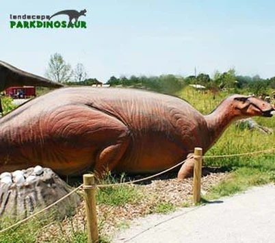 รูปปั้นไดโนเสาร์ขนาดเต็มสำหรับสวนสัตว์