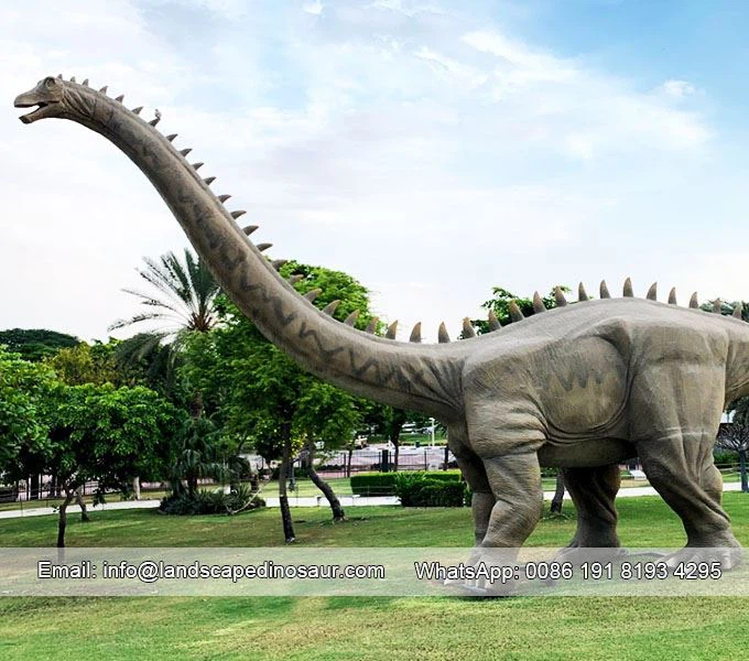 Big Size Artificial Dinosaur Looks Like Real-01